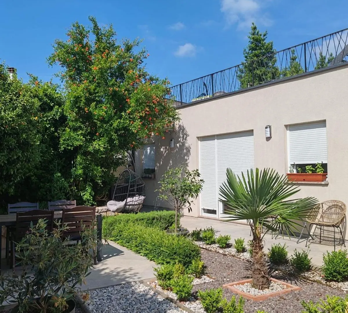 Faveria Apartments Amphitheater With Free Parking Pula 4*,